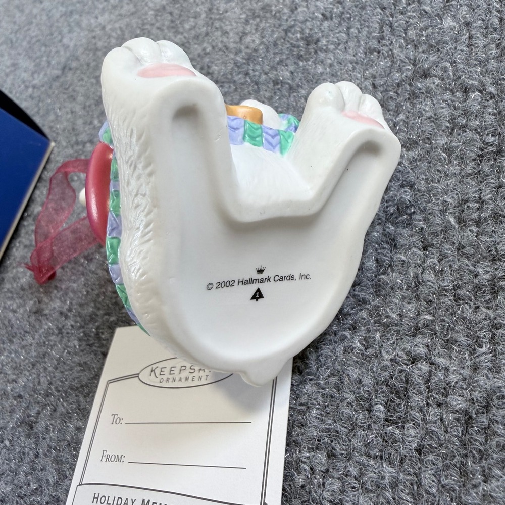 Hallmark Keepsake Sweet Tooth Treats 2002 Polar Bear Porcelain Ornament QX8193 - Picture 5 of 6